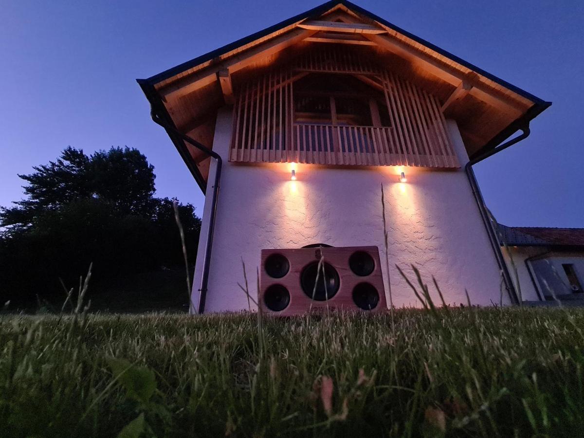 Hisa Sonca Toti Breg Casa de hóspedes Svecina Exterior foto